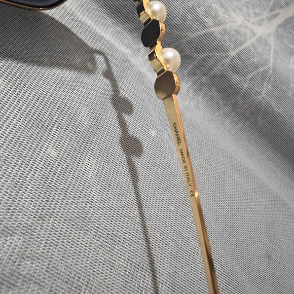 Chanel Square Sunglasses - Picture 10 of 10